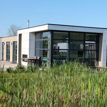 Apartment With Motorboat Olburgen